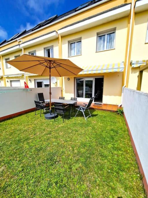 Villa Deluxe Playa Foz Exteriör bild